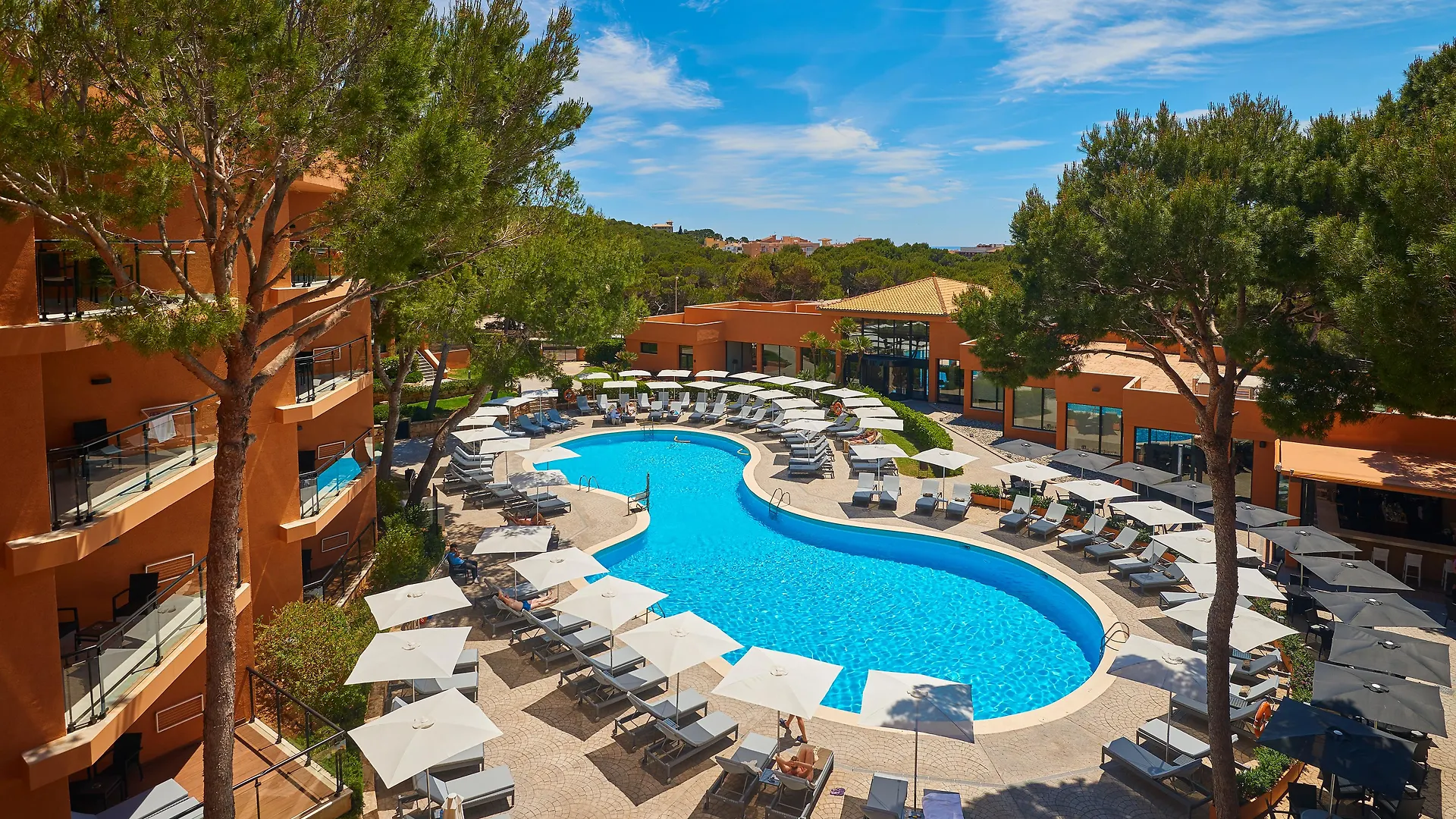 Protur Turo Pins 4* Sup Hotel Cala Ratjada